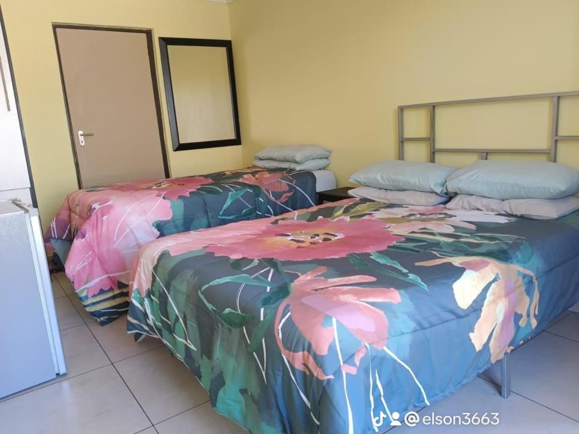 Elson Lodge K1 Katlehong Exteriér fotografie